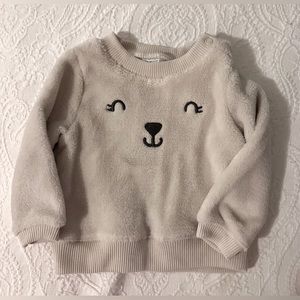 ADORABLE BEAR sweat top, size 6 months! Perfect for Fall and Winter. New.